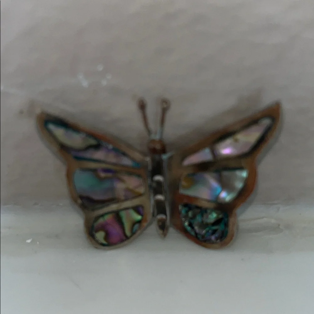 VINTAGE brooch MEXICO HAND MADE ABALONE BUTTERFLY PIN